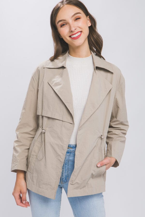 Chaqueta ligera con cordones ajustables - Image 16