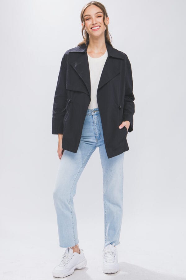 Chaqueta ligera con cordones ajustables - Image 12