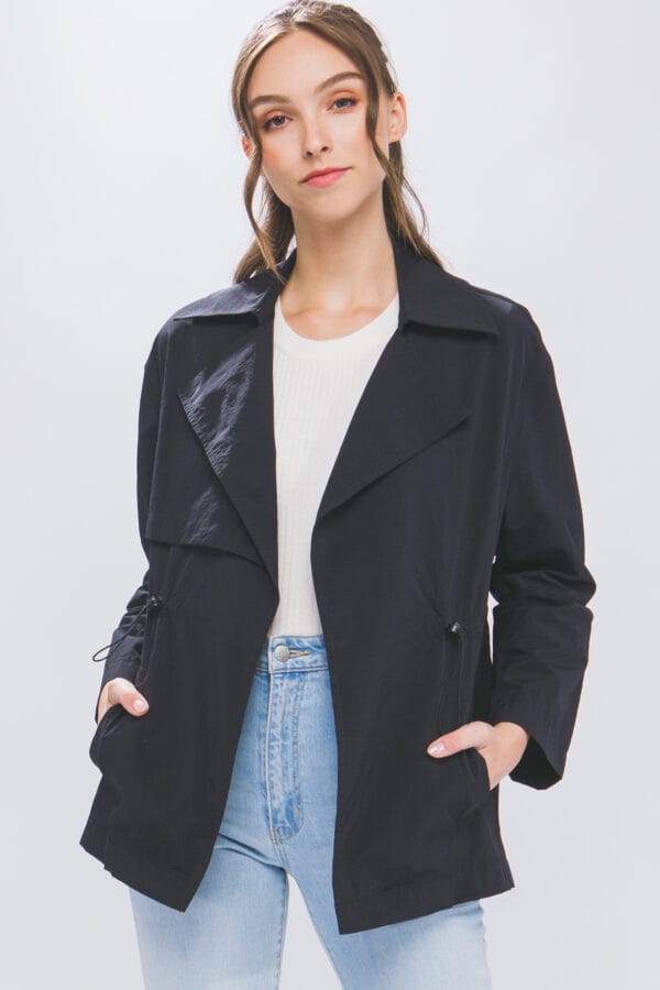 Chaqueta ligera con cordones ajustables - Image 11