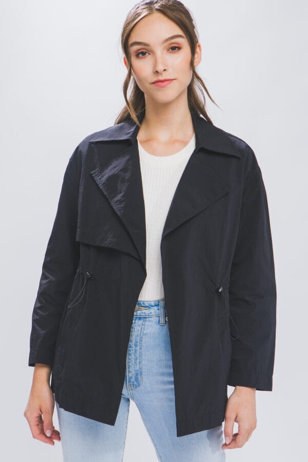 Chaqueta ligera con cordones ajustables - Image 9