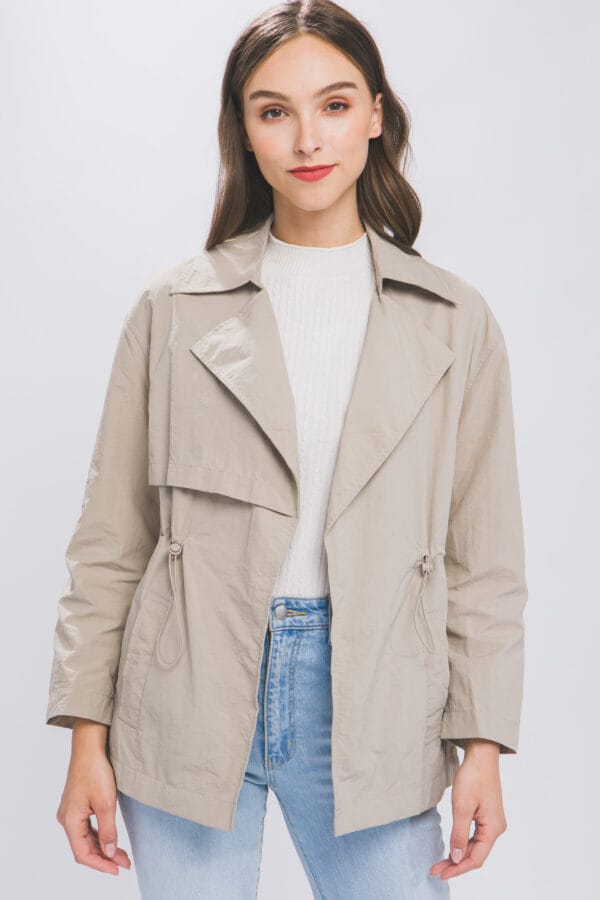 Chaqueta ligera con cordones ajustables - Image 20
