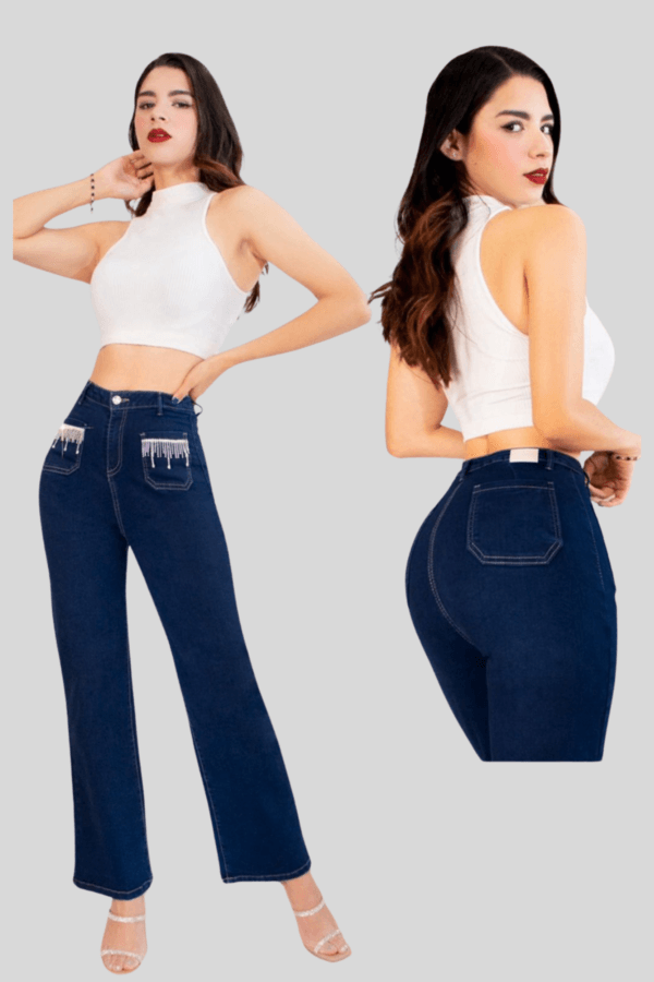 Pantalones acampanados azul oscuro con detalles brillantes