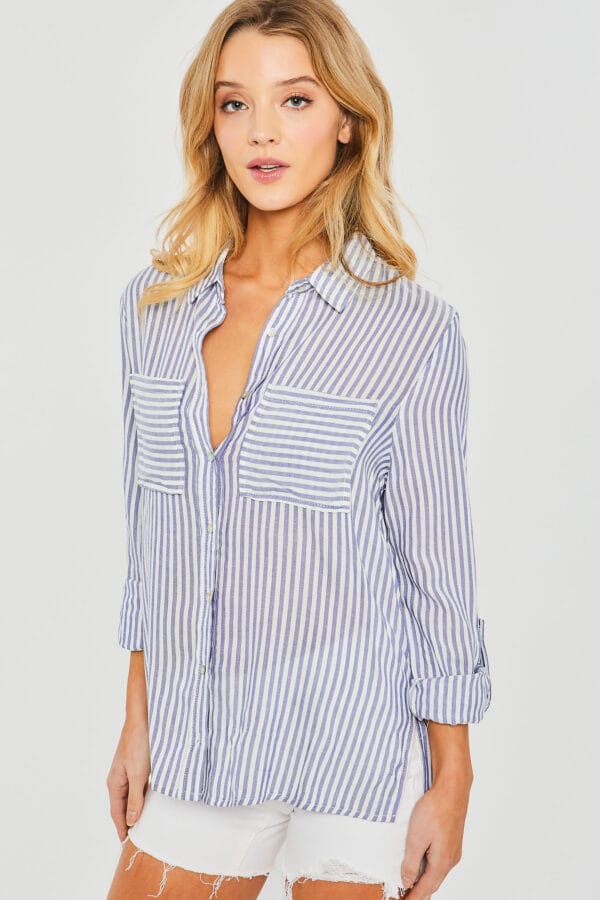 Blusa de rayas con bolsillos frontales - Image 4