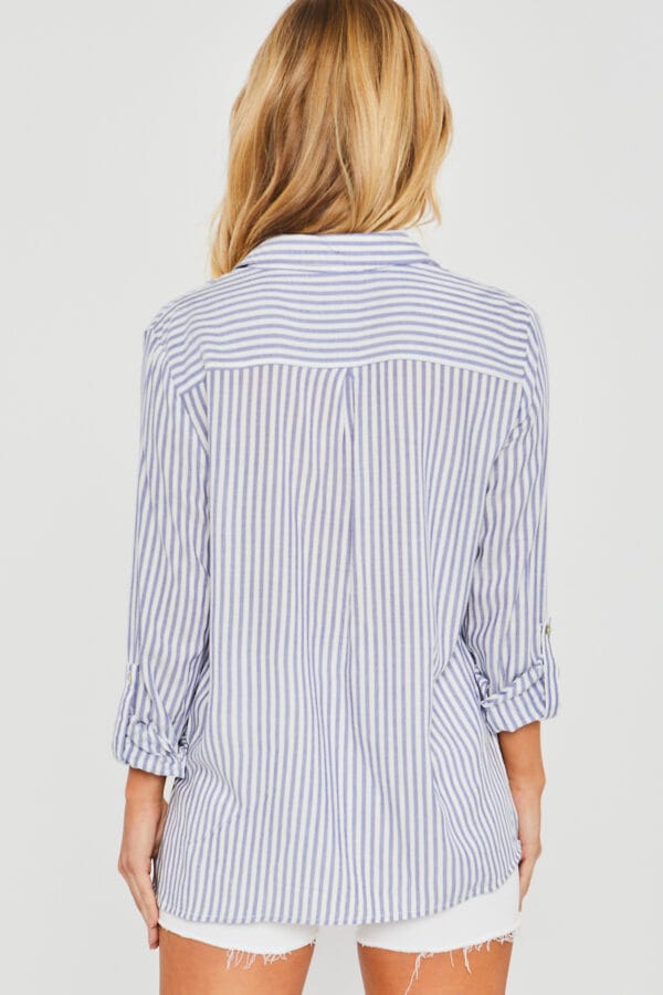 Blusa de rayas con bolsillos frontales - Image 5
