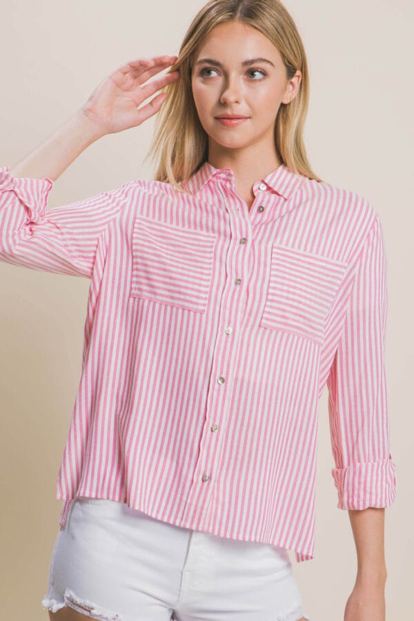 Blusa de rayas con bolsillos frontales - Image 24