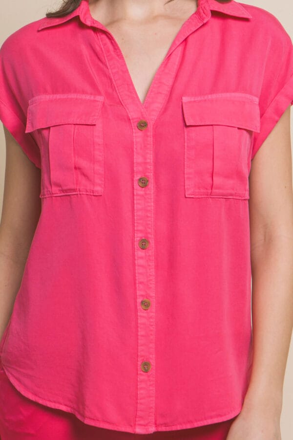 Blusa casual con bolsillos frontales y corte holgado - Image 11