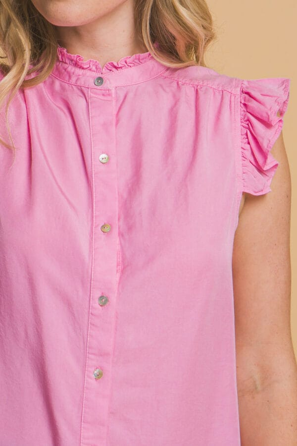 Blusa de mezclilla sin mangas con olanes - Image 24
