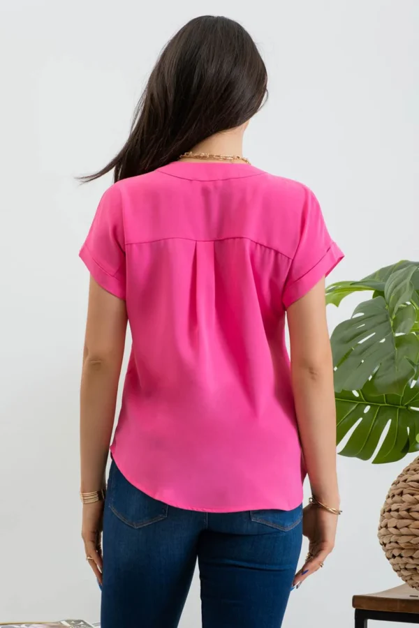 Blusa de Seda Fucsia con Escote en V - Image 13
