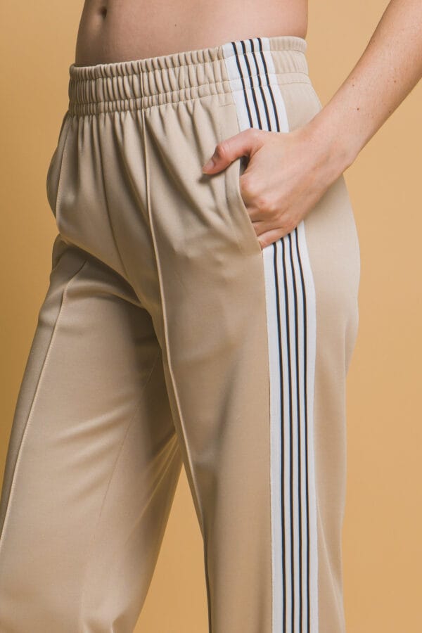 Pantalón deportivo tipo jogger para mujer - Image 8