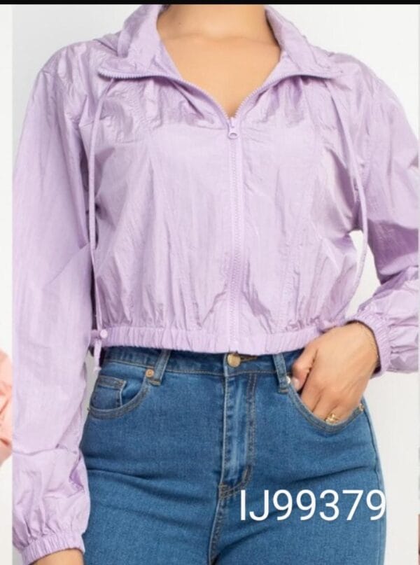 Chamarra corta para mujer estilo casual - Image 3