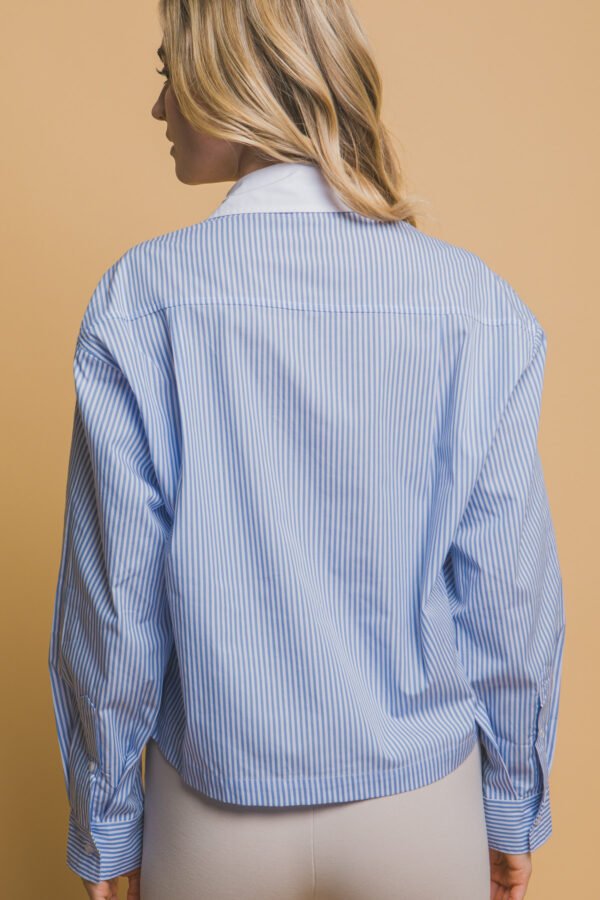 Blusa Cropped Rayas Azul y Blanco para Mujer - Image 3
