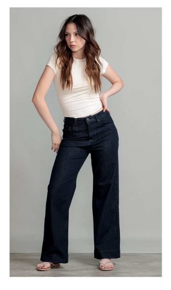 Pantalón de mezclilla azul oscuro pierna ancha para mujer
