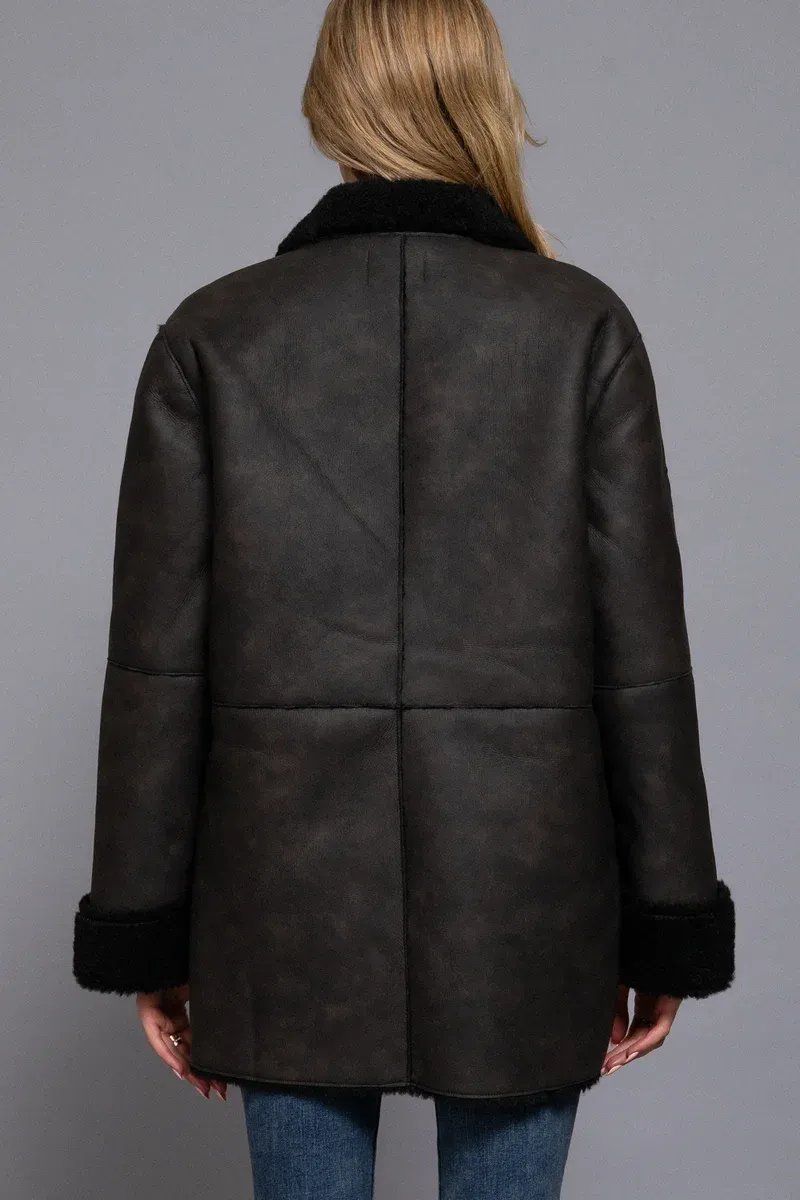 Abrigo Sherpa Oversized de Piel Sintetica Negro para Mujer - Image 5
