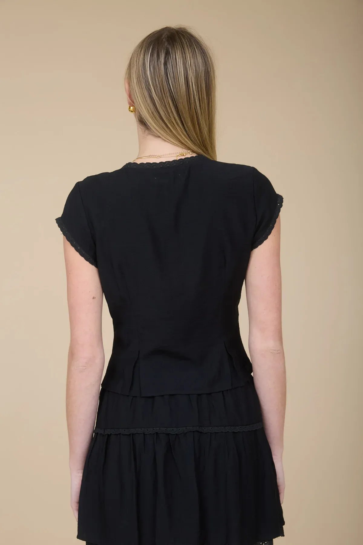 Blusa Blanca Con Botones Y Bordados Elegante Para Mujer - Image 9