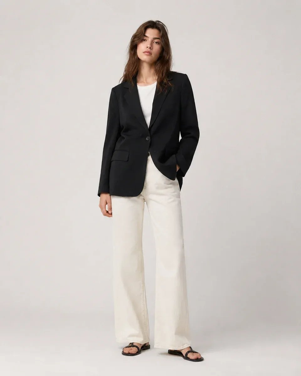 Blazer Negro Clasico de Un Boton para Mujer Estilo Ejecutivo - Image 6