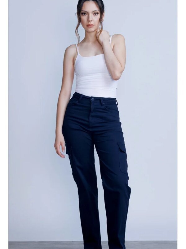 Jeans Cargo Azul Marino Tiro Alto de Mezclilla para Mujer