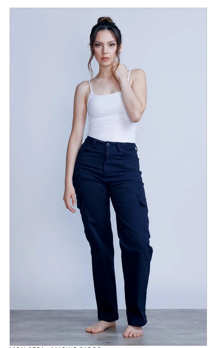 Jeans Cargo Azul Marino Tiro Alto de Mezclilla para Mujer