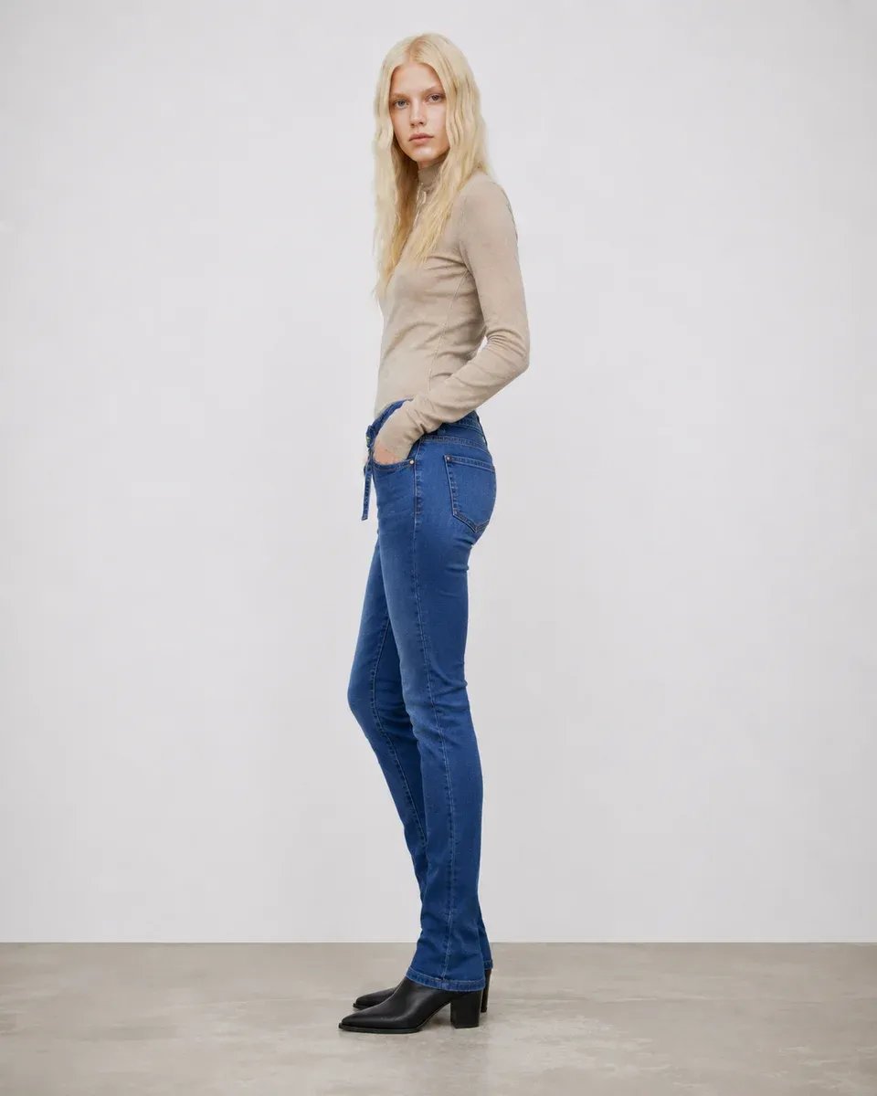 Jeans Ajustados Tiro Alto con Botones para Mujer Estilo Casual - Image 7