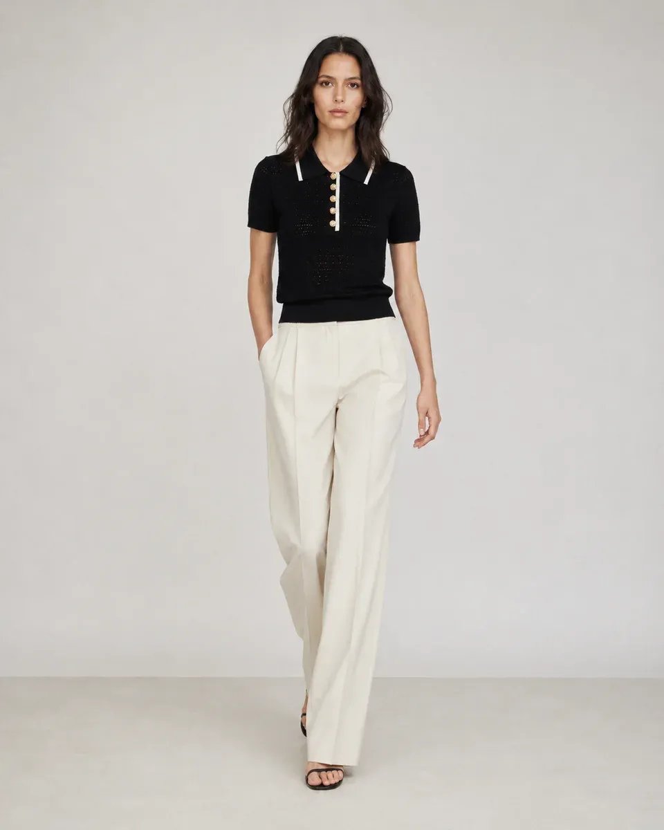 Blusa Polo Tejida Negra Con Botones Dorados Para Mujer - Image 4