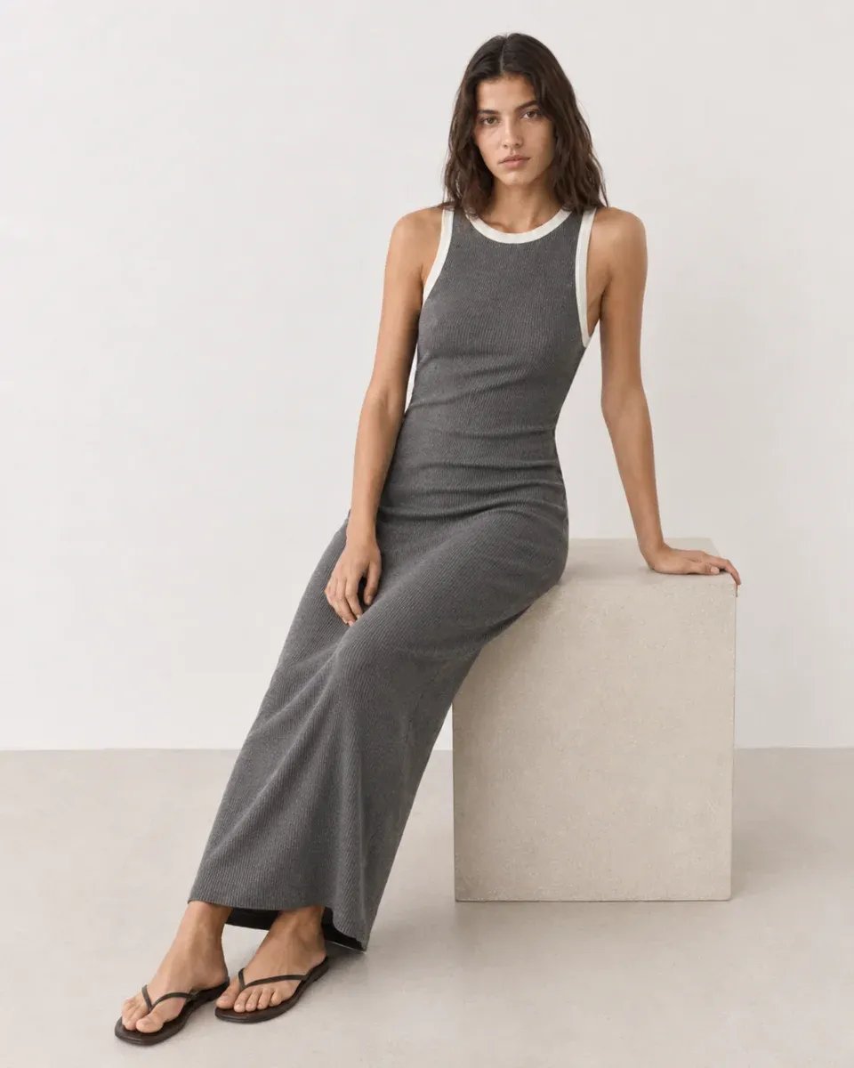 Vestido Largo Negro con Detalles Blancos Elegante para Mujer - Image 2