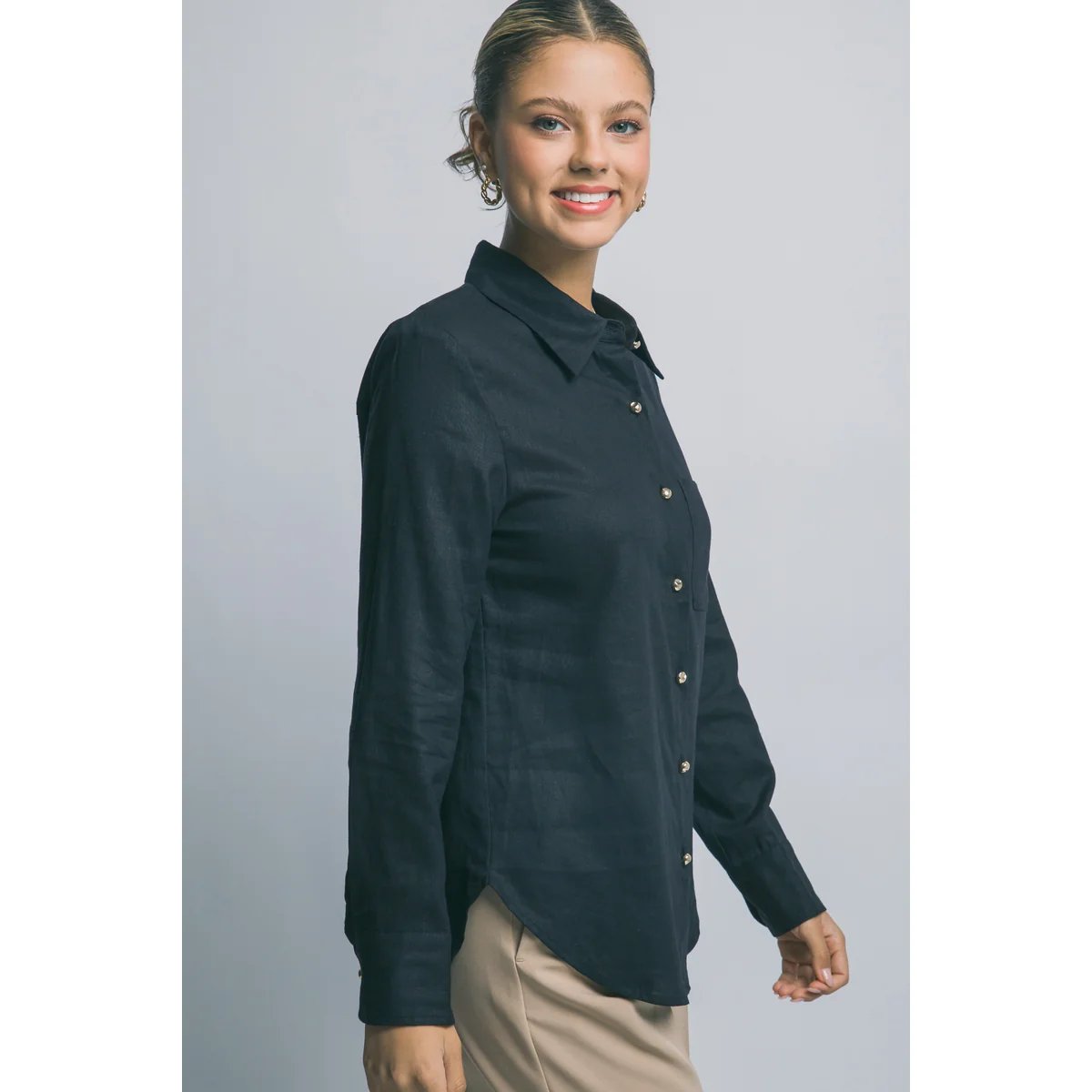 Camisa Lino Azul Cielo Oversize Manga Larga para Mujer - Image 4