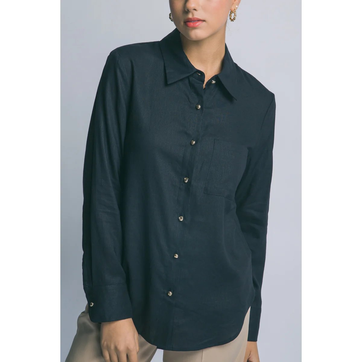 Camisa Lino Azul Cielo Oversize Manga Larga para Mujer - Image 11
