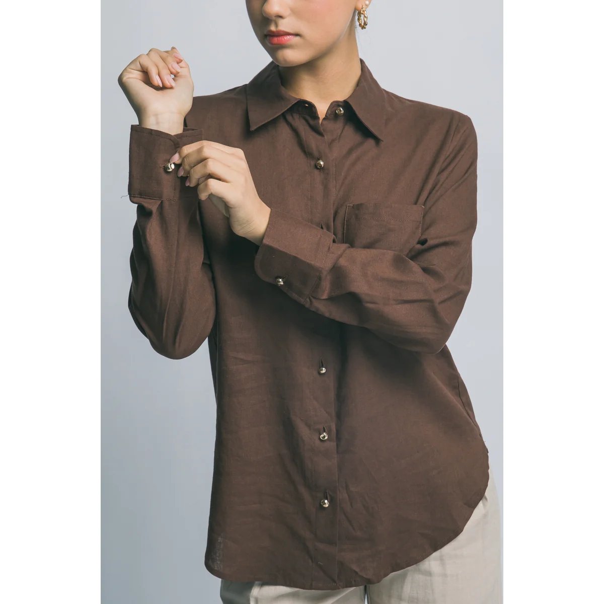 Camisa Lino Azul Cielo Oversize Manga Larga para Mujer - Image 31
