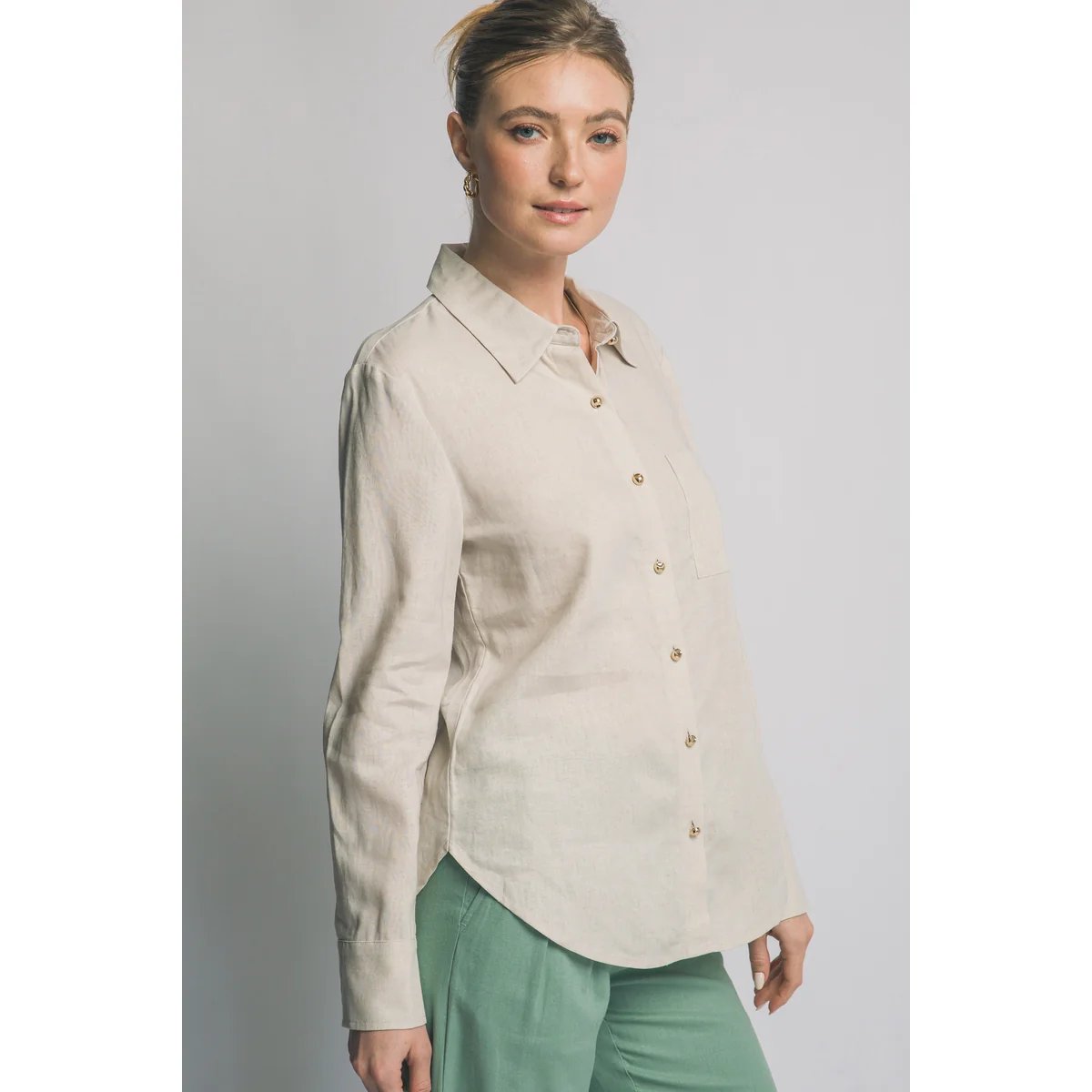 Camisa Lino Azul Cielo Oversize Manga Larga para Mujer - Image 34