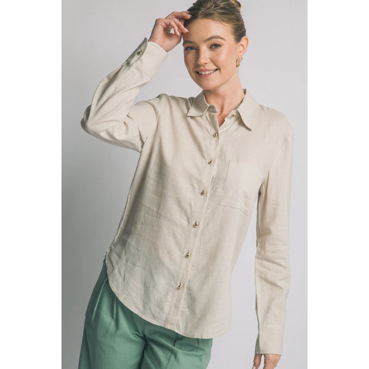 Camisa Lino Azul Cielo Oversize Manga Larga para Mujer - Image 37