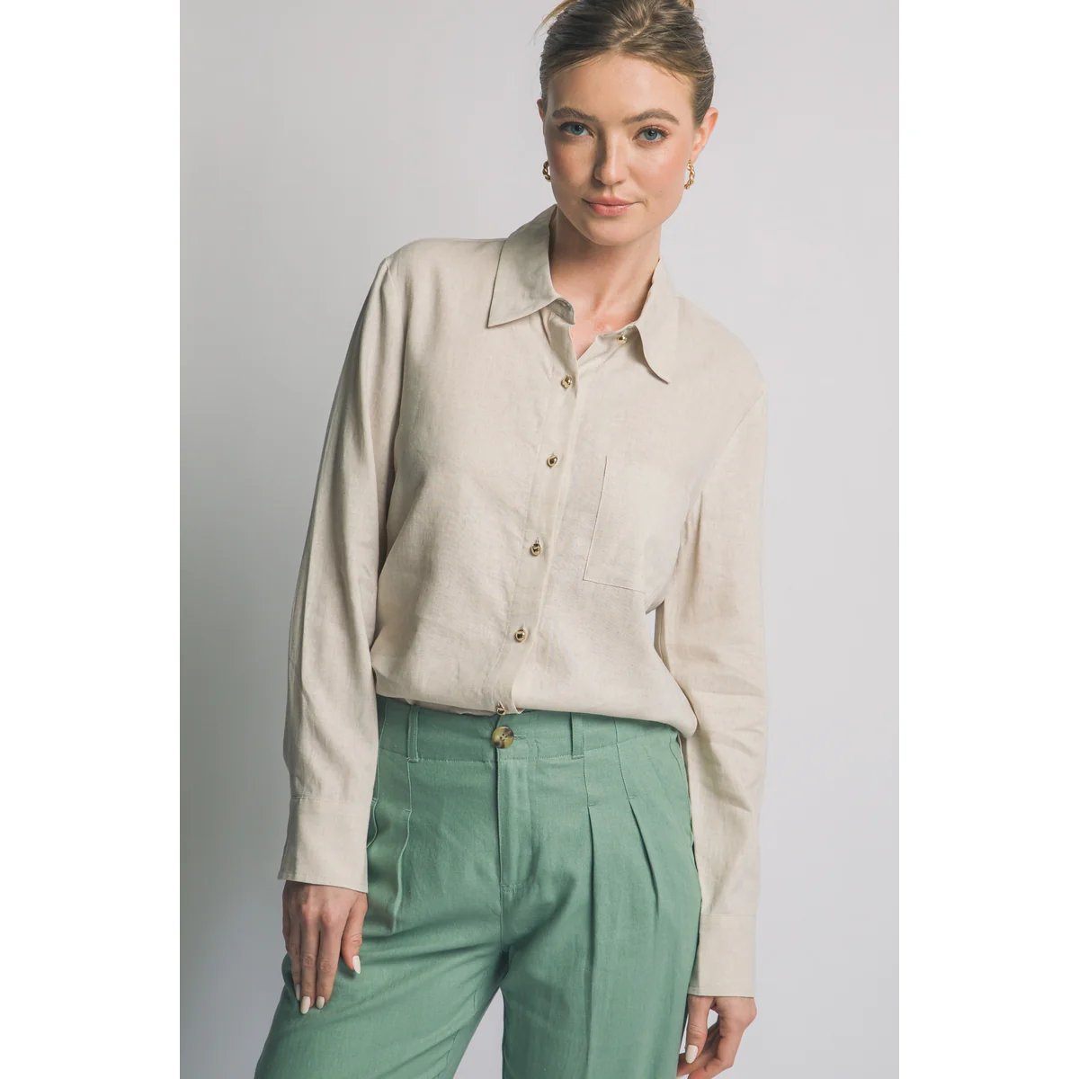 Camisa Lino Azul Cielo Oversize Manga Larga para Mujer - Image 39