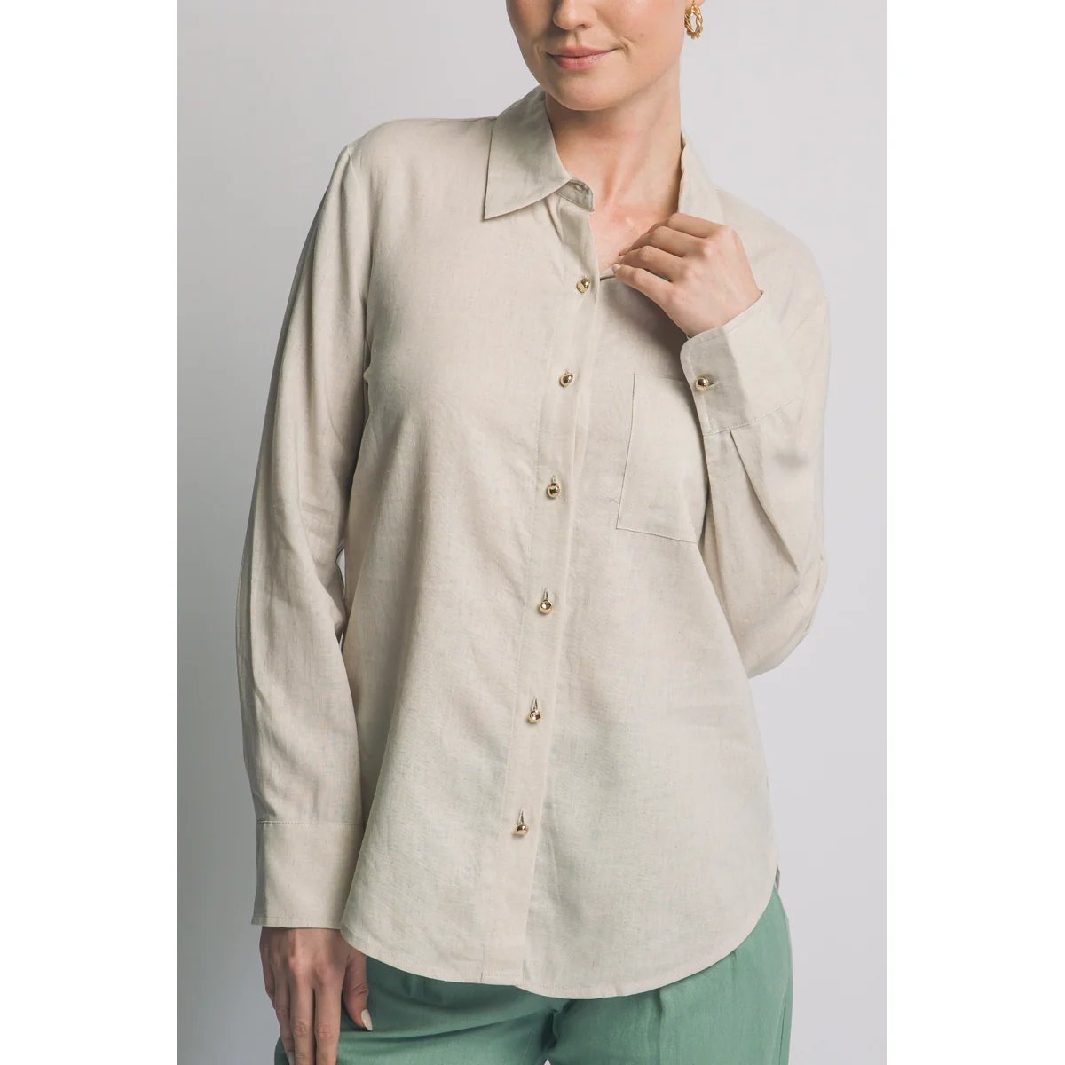 Camisa Lino Azul Cielo Oversize Manga Larga para Mujer - Image 40