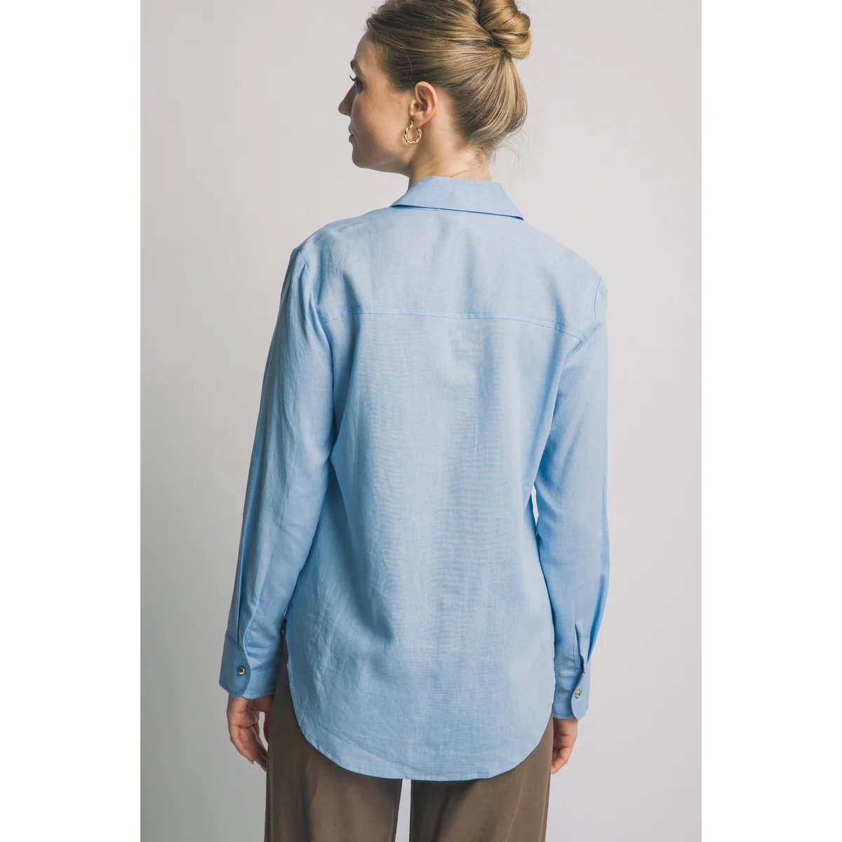 Camisa Lino Azul Cielo Oversize Manga Larga para Mujer - Image 43