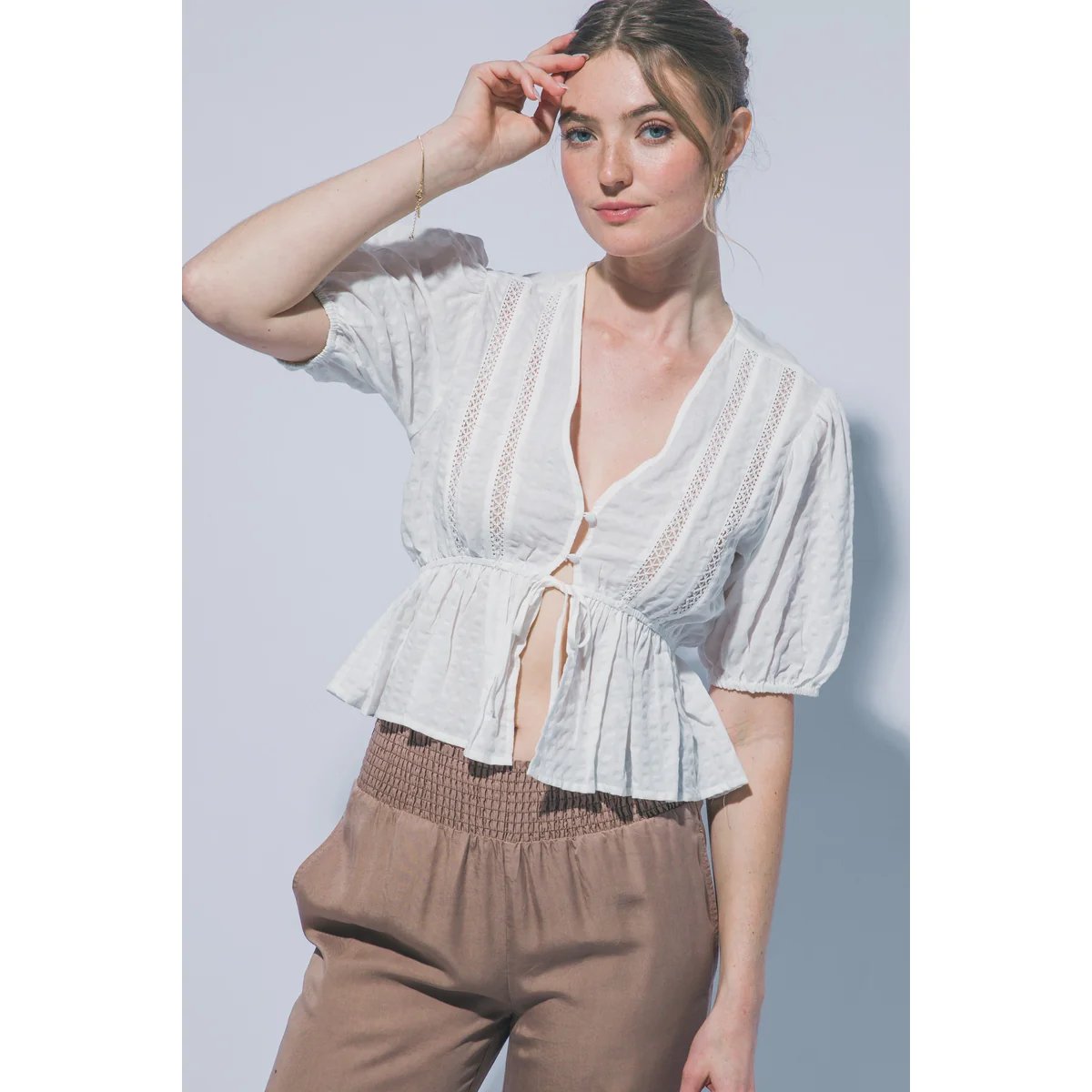 Blusa Bohemia Amarilla Con Bordados Y Lazos Para Mujer - Image 7
