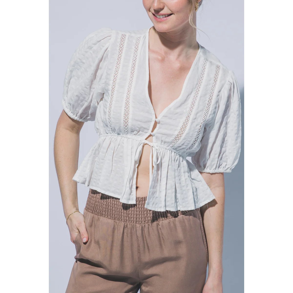 Blusa Bohemia Amarilla Con Bordados Y Lazos Para Mujer - Image 8