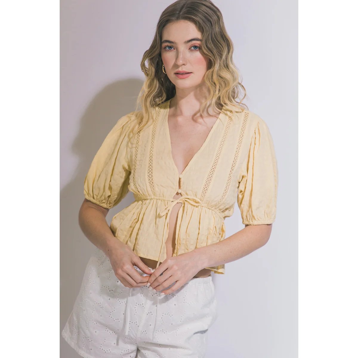 Blusa Bohemia Amarilla Con Bordados Y Lazos Para Mujer - Image 23