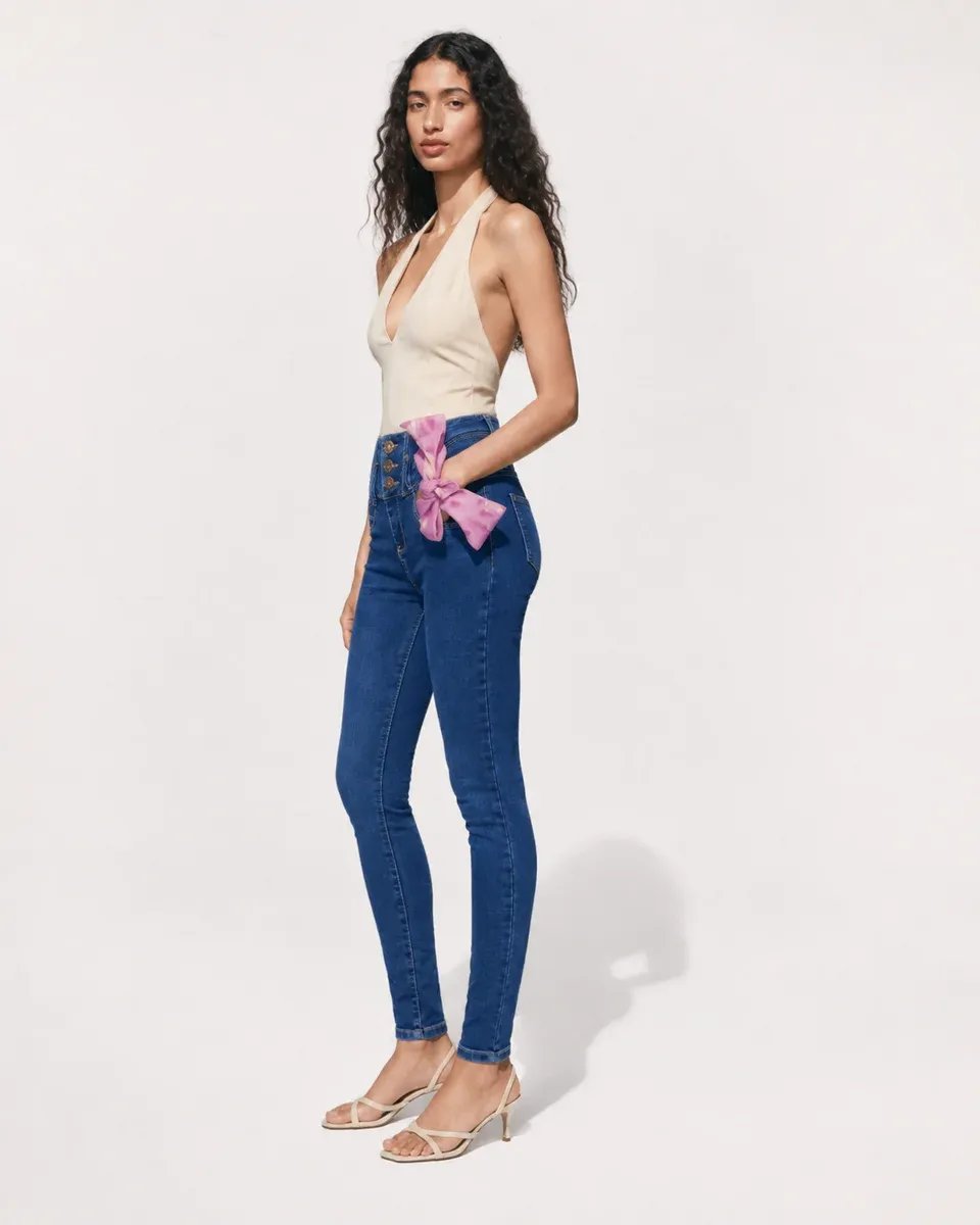 Pantalon Jean Tiro Alto Colombiano Con Lazo Decorativo Para Mujer - Image 6