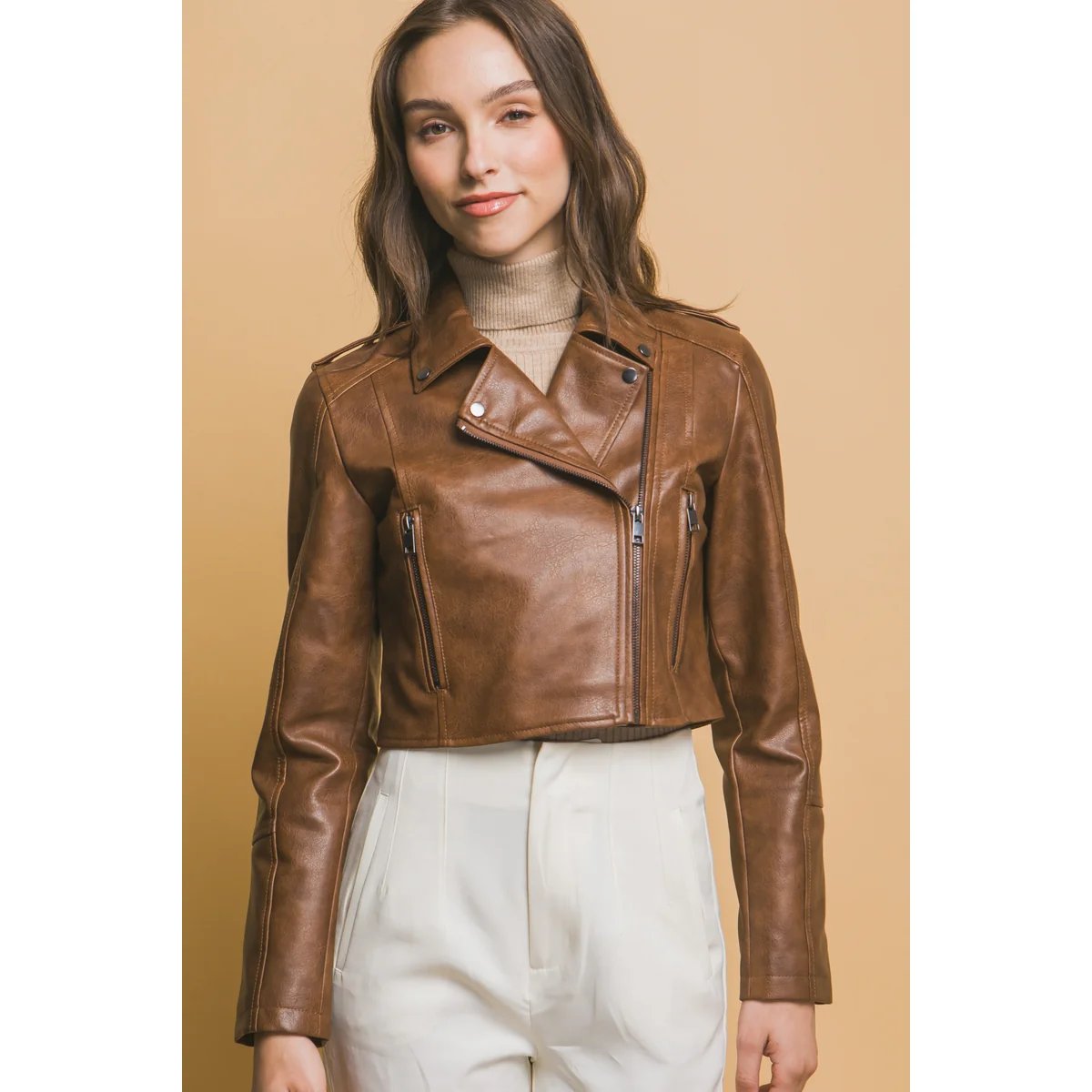 Chamarra de Cuero Estilo Biker con Solapa para Mujer - Image 26