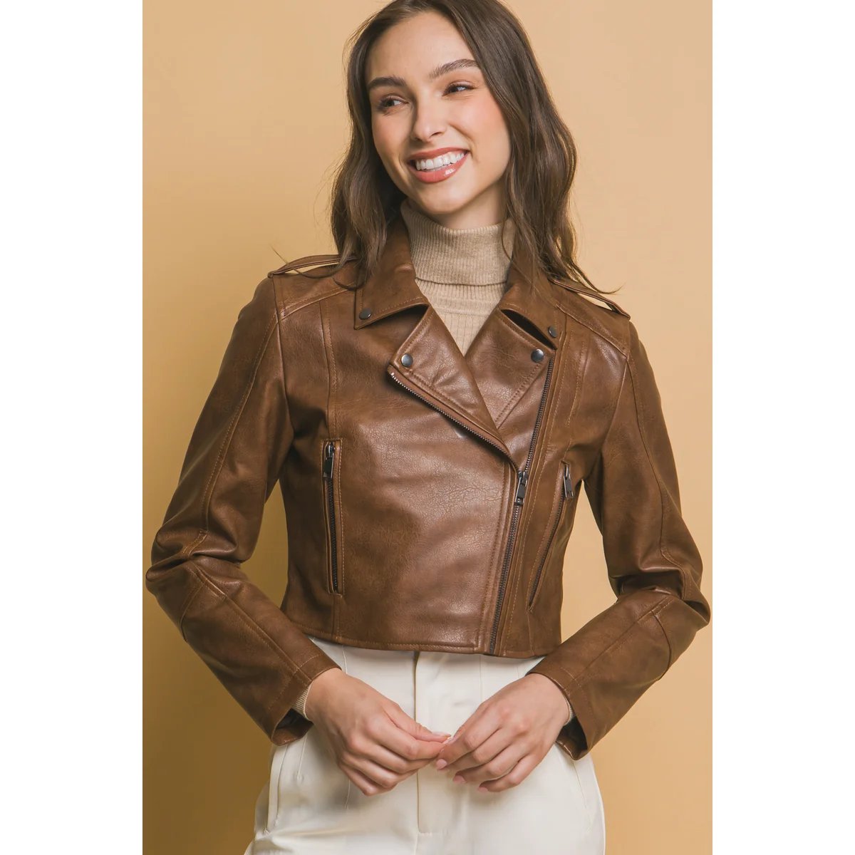 Chamarra de Cuero Estilo Biker con Solapa para Mujer - Image 30