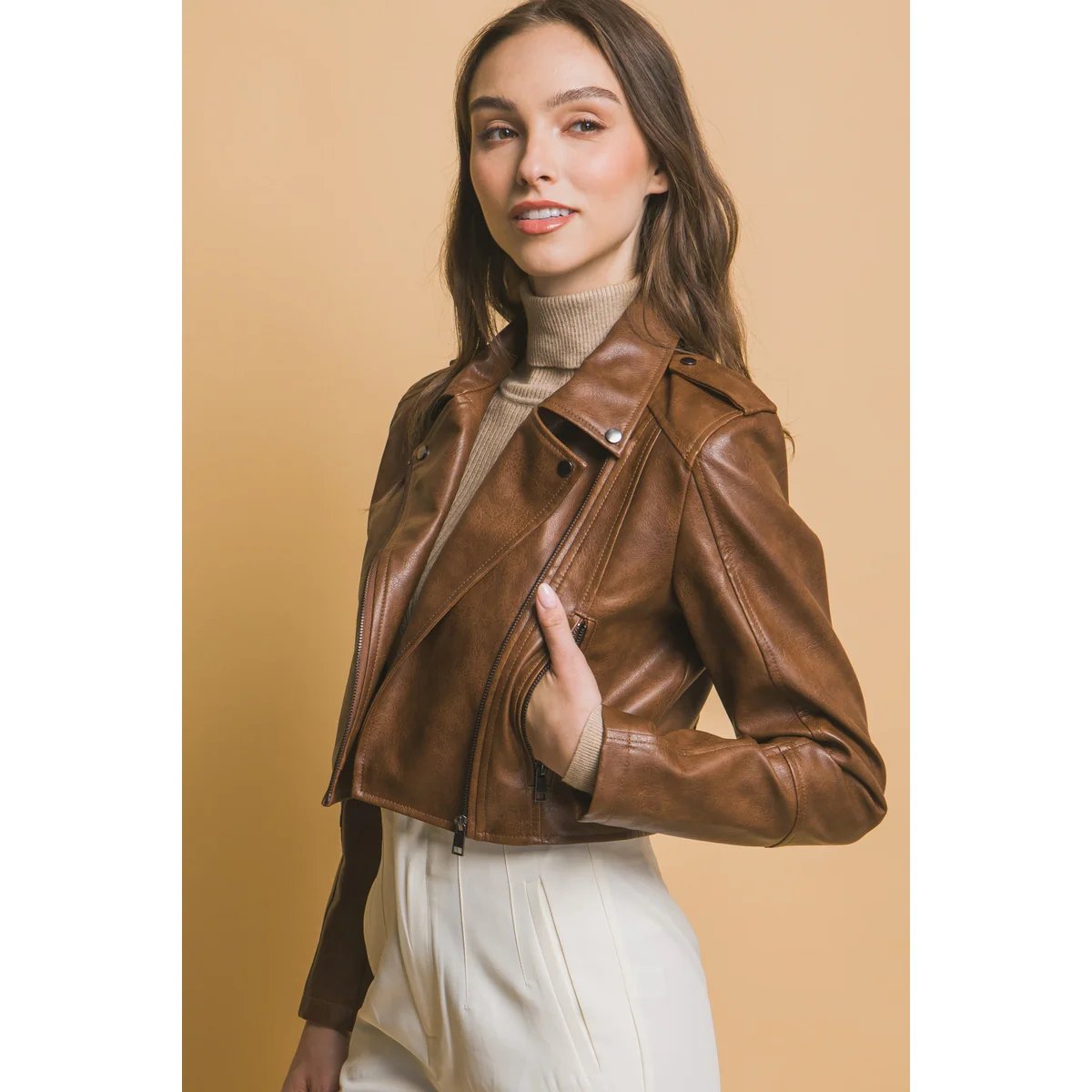 Chamarra de Cuero Estilo Biker con Solapa para Mujer - Image 31