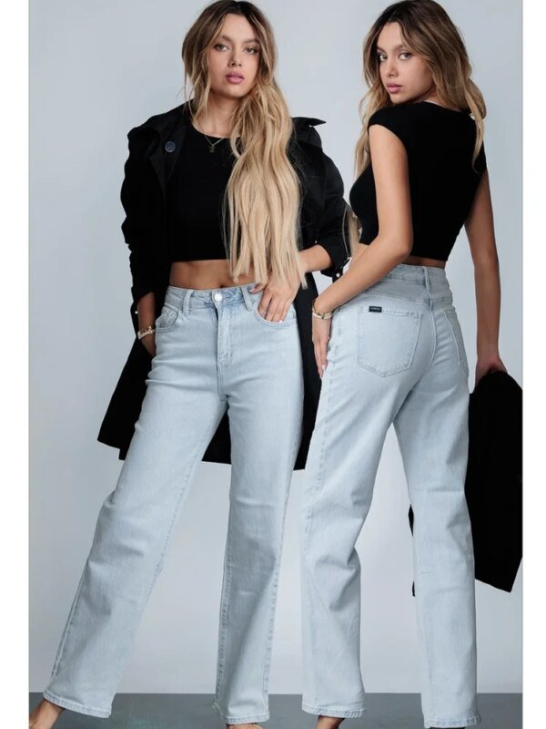Jeans Acampanados de Tiro Alto Azul Claro para Mujer