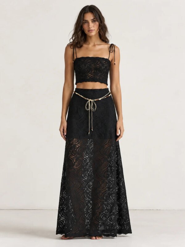 Conjunto Dos Piezas de Encaje Negro Crop Top y Falda Larga para Mujer