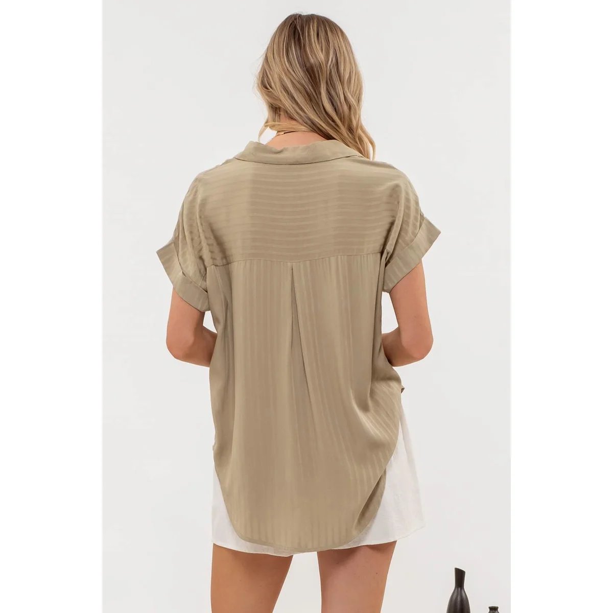Blusa Negra con Cuello en V y Manga Corta Estilo Casual para Mujer - Image 3