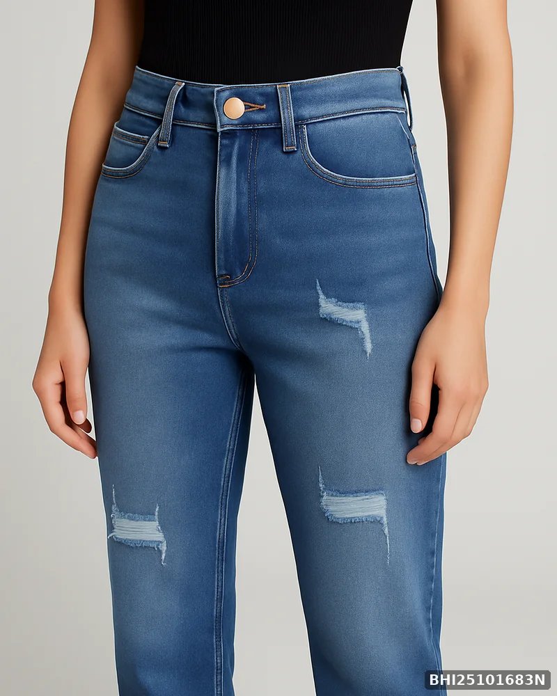 Jeans Straight Fit de Mezclilla Azul con Roturas para Mujer - Image 6