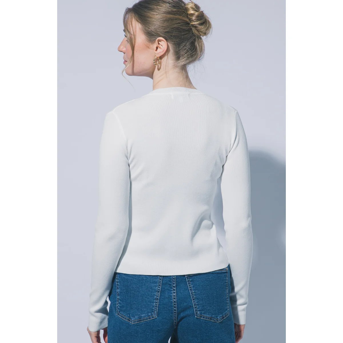 Cardigan para Mujer con Botones Rosa Suave Ajustado de Punto - Image 12