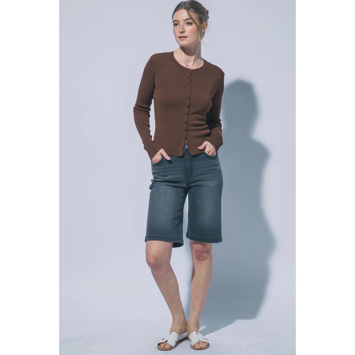 Cardigan para Mujer con Botones Rosa Suave Ajustado de Punto - Image 21