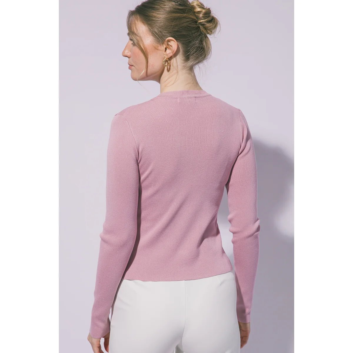 Cardigan para Mujer con Botones Rosa Suave Ajustado de Punto - Image 28