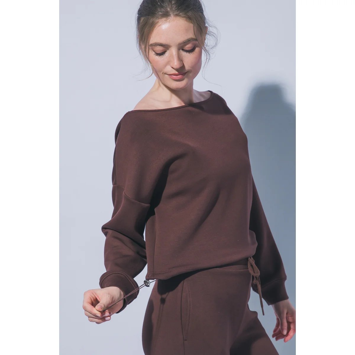 Sudadera Oversize Blanca con Cordón Ajustable para Mujer - Image 24