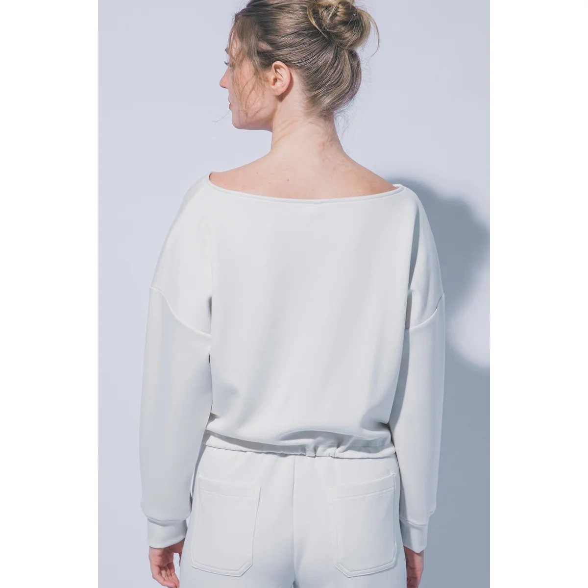 Sudadera Oversize Blanca con Cordón Ajustable para Mujer - Image 48