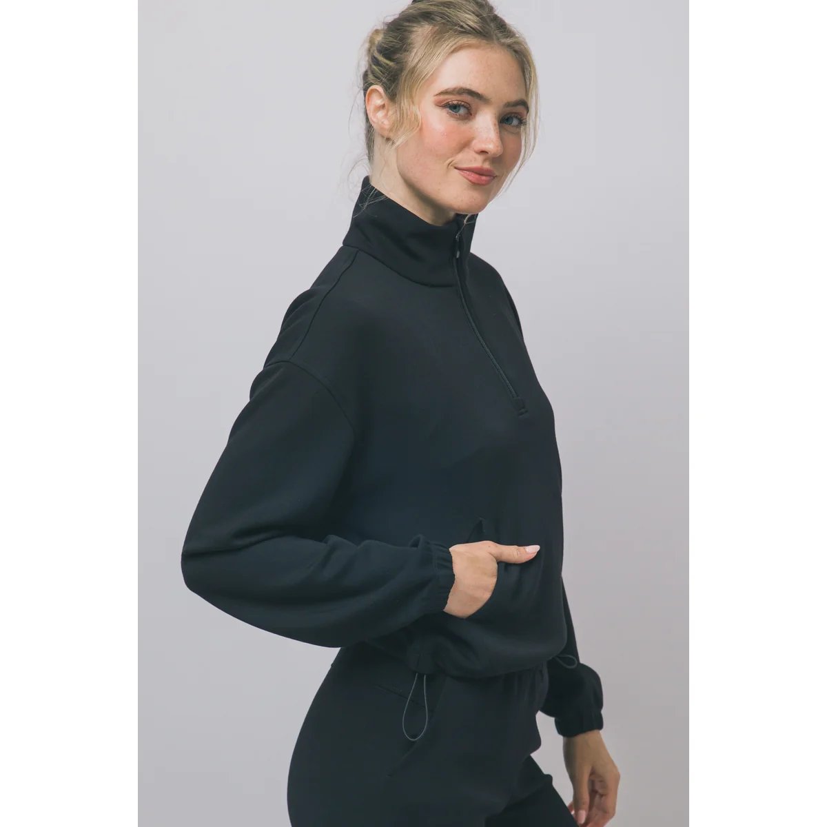 Sudadera Cropped Oversize con Cordón Ajustable en Blanco para Mujer - Image 4