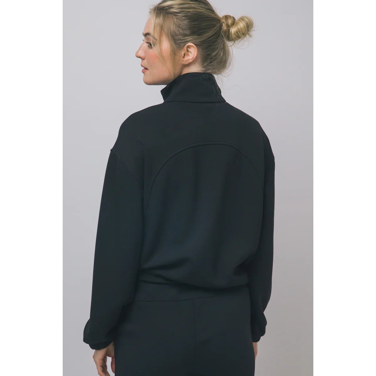 Sudadera Cropped Oversize con Cordón Ajustable en Blanco para Mujer - Image 5
